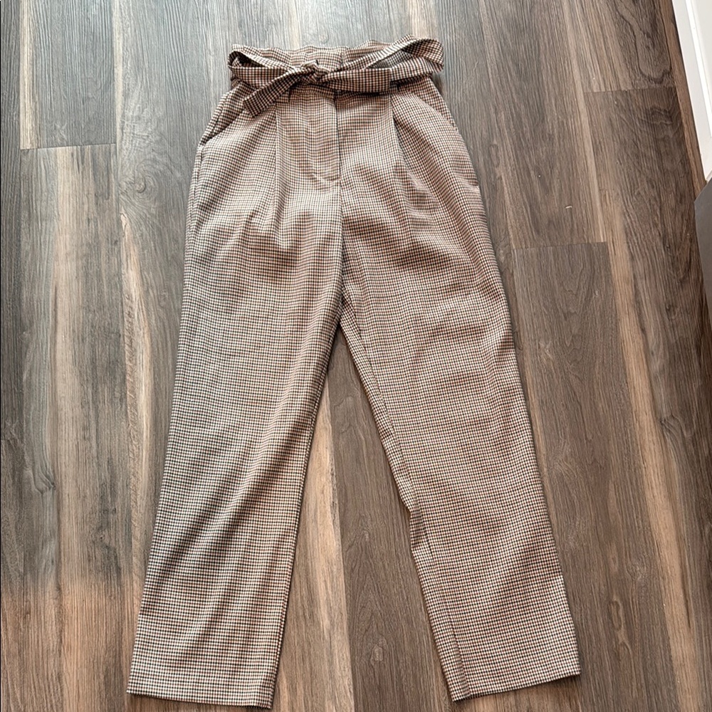 Brown Trousers with High-Waisted Relaxed Fit